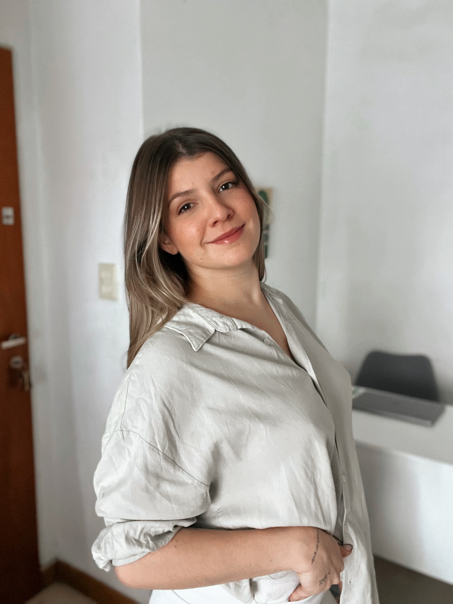 Retrato de Ángeles Lages en el consultorio